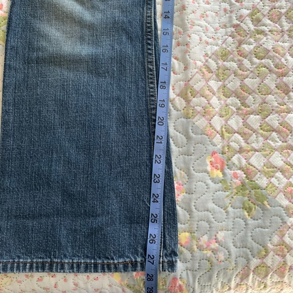 Levi's High Rise Bootcut Jeans - Picture 4 of 10